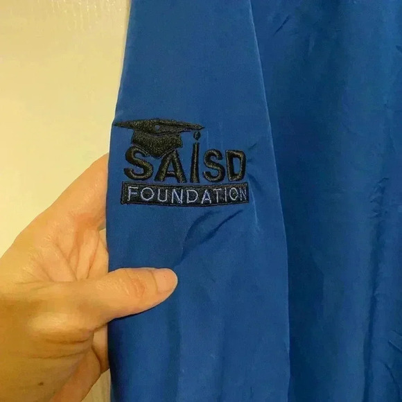 NWT NIKE GOLF DRI-FIT BLUE WIND PROOF JACKET XL
SAISD foundation - Picture 12 of 14